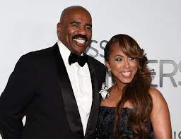Steve harvey was born on january 17, 1957 in welch, west virginia, usa as broderick stephen harvey. Steve Harvey Kisses Wife Marjorie Before Flying Out After Their Vacation See The Romantic Pic