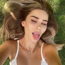 Stream hanifa khan music