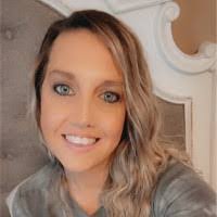 Jennifer Delp's Instagram, Twitter & Facebook