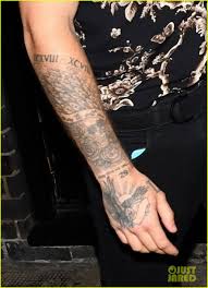 From old tattoos that are now beautiful mistakes to scents that truly spark joy, liam payne reflects on his time in lockdown and shares his plans for 2021. Liam Payne Shows Off Tattoos After Performing With Rita Ora Photo 4298872 Liam Payne Pictures Just Jared