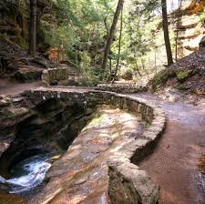 Hocking hills state park ohio. Old Mans Cave Devils Bathtub Zen Life And Travel