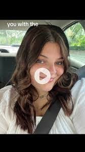 Elaine Schiffman's Instagram, Twitter & Facebook