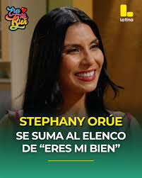 EresMiBien✨ ¡Un gran talento se suma a “Eres Mi Bien”! Stephany Orúe hizo  su aparición como la prima lejana de Meche. 😳👀 ¿Qué papel tendrá en la  historia? ¿Qué secretos traerá consigo?