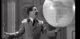 Resultado de imagen para ¿Qué mensaje nos deja la película El gran dictador?