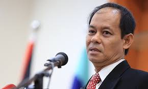 Macc chief datuk seri mohd shukri abdull spoke on malaysian businessman jho low, frozen accounts and former sarawak cm tun taib keywords: Ahli Parlimen Tawar Ganjaran Tutup Kes 1mdb Src Shukri Abdull Sarawakvoice Com