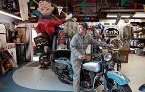 Frank fritz appeared in the 2010 tv program american pickers. Mike Wolfe Of American Pickers At Home In Iowa The New York Times