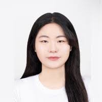 Estella Park's Instagram, Twitter & Facebook