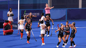 The two teams for the first semifinal match of the women's hockey tournament of olympics 2021. 7bwq9jhv3xixrm