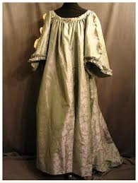 Said To Be A 17th Century Dressing Gown But Without Any Sources 17th Century Fashion 17th Century Clothing Fashion