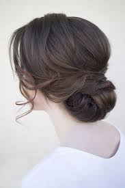 From Romantic Chignons To Boho Style Braids And Elegant Top Knots Get Inspired For Your Wedding Hairst Simple Wedding Hairstyles Hair Styles Long Hair Styles