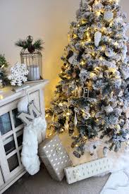 Holiday Home Tour Style Cusp