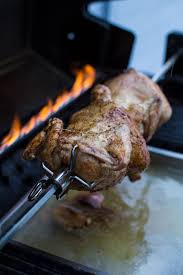 Grill Hahnchen Am Spiess Rezept Vom Gasgrill Rezept Hahnchen Am Spiess Grillhahnchen Hahnchen Grillen