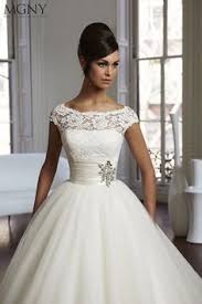 Scarpe sposa aperte lateralmente con merlettosposatelier / pubblichiamo in anteprima i cataloghi delle calzature da sposa con le. 49 Idee Su Spose Spose Abiti Da Sposa Sposa