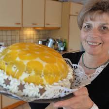 Super leckere kuchen, große stücke zu annehmbaren preis. Unser Winter Rezept Des Tages Veronika Bernlochers Orangen Kuppel Torte Fischbachau