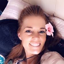 Nicole Schoen's Instagram, Twitter & Facebook