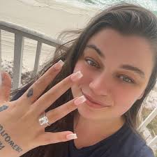 What restaurants are open for thanksgiving??looking for something that does  something similar to a thanksgiving dinner or just any restaurant, I'm  without family this year and the plan is to go out