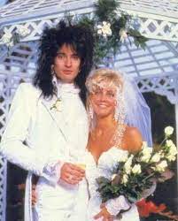 She was 24, and he was 23. Classic Rock In Pics Auf Twitter Tommy Lee Married Heather Locklear May 10 1986 Tommy Wore A White Leather Tuxedo Motleycrue