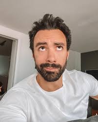 Η χριστίνα μπόμπα θεώρησε πως έπρεπε να κάνει ένα πρωταπριλιάτικο αστείο στους followers της και εμφανίστηκε με κόκκινα μαλλιά! Sakhs Tanimanidhs Ta Problhmata Poy Antimetwpizei Sthn Karantina