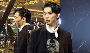 จากกรณีที่มีการแชร์ภาพ ดีเจมะตูม เตชินท์ กับแก๊งเพื่อน ๆ ทั้งในและนอกวงการ อาทิ ดีเจต้นหอม, รัศมีแข, ลูกเกด ไปเที่ยวภูเก็ต ล่าสุด (21 ม.ค.) พิธีกร. 7ckirr3oc0eldm