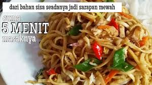 Buat kamu yang ingin tahu cara membuat mie goreng tanpa ribet, yuk, simak resep sederhana dan enak berikut! Mie Goreng Sunda Ala Yoeni Kitchen Youtube