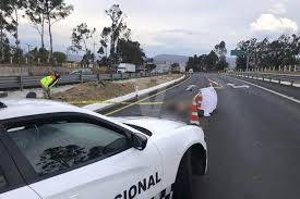 ⚠️ deslizamiento de ladera en autopista siglo xxi | reporte preliminar: Chofer De Trailer Muere Arrollado En La Autopista De Occidente