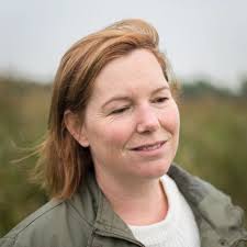 Hoi! Ik ben Wanda... Een groot deel van jullie kent mij natuurlijk als  Wanda Wandelt. Maar er gaat wat veranderen. Ik ben mijn blog langzaam aan  het afbouwen. Hij zal niet helemaal