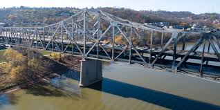 Brent Spence Bridge Fire Closure I 75 Traffic Detours In Cincinnati Ohio Kentucky