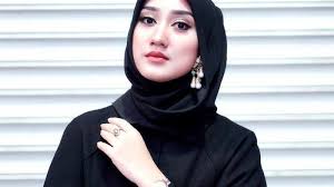 Video Tutorial Hijab Tren 2019 Ala Dian Pelangi Tribun Lampung