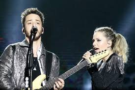 Música ''a gata'' sandy e junior onde baixar? Show De Sandy E Junior Em Salvador Confira Tudo O Que Rolou Sandy E Junior Extra Online