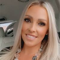 Carissa Brown's Instagram, Twitter & Facebook