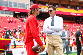 Tom Brady says his role as NFL broadcaster and a Raiders minority owner is 'not  actually a point of conflict' - Yahoo Sports