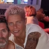 Carole Metzger's Instagram, Twitter & Facebook