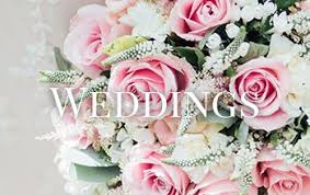 Ein eau de parfum spray, das verzaubert. Florist Cork Flowers Cork City Flower Delivery Cork Flowers County Cork Shandon Flowers