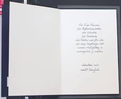 Trauerkarten sollten möglichst nicht gedruckt, sondern stets handschriftlich und mit eigenen worten geschrieben sein, um die persönliche anteilnahme zum ausdruck zu bringen und nicht den eindruck von oberflächlichkeit zu vermitteln. Foto Dankkarte Dunkelblau Herzen Danke Ohne Text Fzd0852 0 Danksagungskarten Hochzeit Danksagungskarten Mit Eigenem Foto Alle Karten De