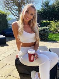 Abbi Grace Summers - Free pics, galleries & more at Babepedia