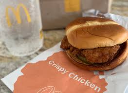 Mcdonald S Crispy Chicken Sandwich Review I Tried The Latest Entry In The Chicken Sandwich Wars So You Don T Have To Cleveland Com