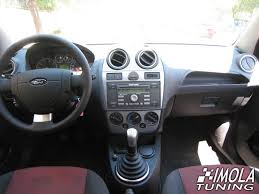 It features a sporty subtle body kit, some nice big alloys, and a cool honeycomb grille. Cockpit Dekor Ford Fiesta Mk6 05 08 Mit Manuelle Klimaanlage Oder Ohne Klimaanlage Cd Player