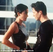 Keanu reeves, common, laurence fishburne gibi isimlerin başrolleri paylaştığı john wick: Stars Of The Matrix Reunite At Premiere For John Wick Chapter 2 Movie Couples The Matrix Movie Keanu Reeves