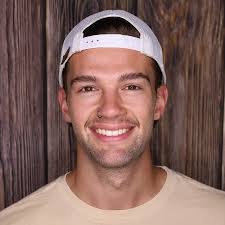 Cody Winn's Instagram, Twitter & Facebook