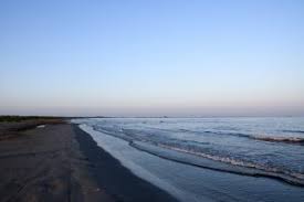 Alături de destinații din seychelles, australia, cook plaja din corbu, aflată la nord de constanța, se întinde pe aproximativ 20 de kilometri, iar cea mai mare parte nu este amenajată, astfel. Top Cele Mai Frumoase Plaje Din Romania