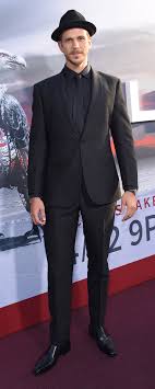 In 2018, skarsgård joined the cast of westworld as karl strand for five episodes. Gustaf Skarsgard Height Weight