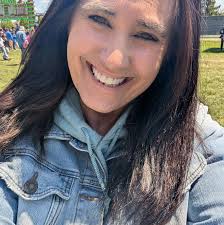 Are there vendor tables available in Niagara this weekend?