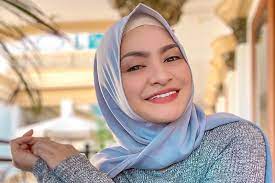 Isu miring yang menerpa istri sule ini telah bergulir beberapa hari belakangan. Setelah Perselingkuhan Kini Nathalie Holscher Diisukan Punya Video Syur 20 Detik Okezone Celebrity