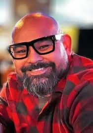 Jose Arzaga's Instagram, Twitter & Facebook