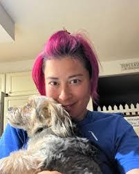 Leslie Mcdevitt's Instagram, Twitter & Facebook