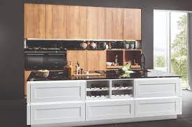 beckermann kuchen 73 tessina line laminaat houtstructuur helder glas