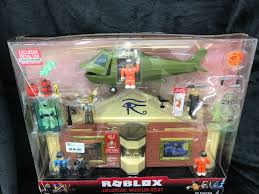Sometimes when you play the game, you need to be aware of some available codes that you can employ. Roblox Jailbreak Toys