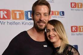 Acs sustainable chemistry & engineering 5 (2). Bauer Sucht Frau Stars Gerald Und Anna So War Die Erste Hochzeit