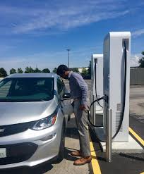 It's estimated that there are more than 1 billion cars on the world's roads. Electric Vehicle Charging 101 Nrdc