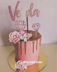 The standard size of a cake slice is definitely the golden standard. Pink And Gold Drip Cake Food Drinks Homemade Bakes On Carousell